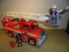 PLAYMOBIL FIRE ENGINE 5682 COMPLETE (Lights+Sounds,Figures)