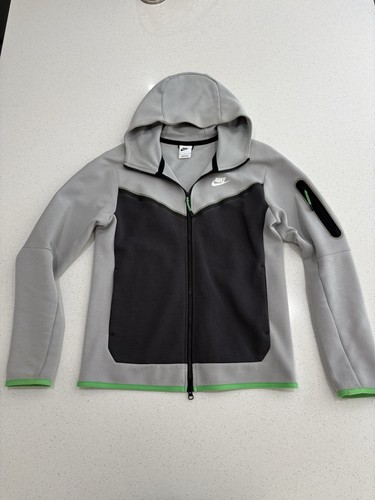 Nike mens tech - nike,