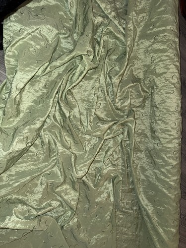 Green embroidered colour - green,