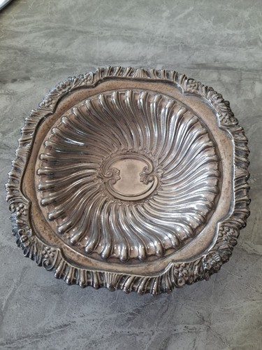 Fabulous vintage yeoman ornate - fabulous,