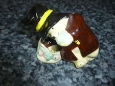 Coalport Paddington eats an