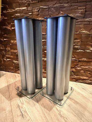 Speaker stands pair
