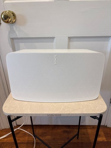 New white sonos speaker - white,