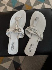 Shoe Tailor Women’s Sandals