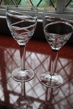 2 Superb Stuart Crystal "Aura"