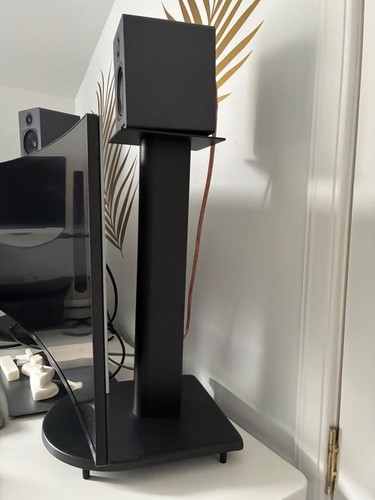 Beautiful speaker stands - speaker, 2