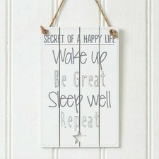 Joblot of 8 Hanging Wooden