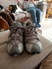 Unisex Walking Shoes Grey Lace Up Style Pine Size 6  North West Frontier