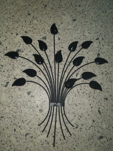 Black metal leaf gem decor - black,