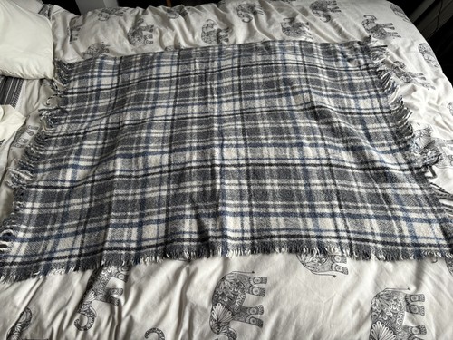 Tartan plaid checked throw