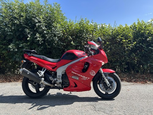 Triumph sprint 955i - sprint, st