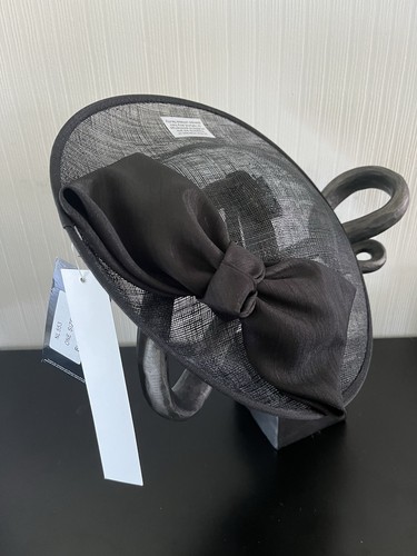 Black structured disc - black,