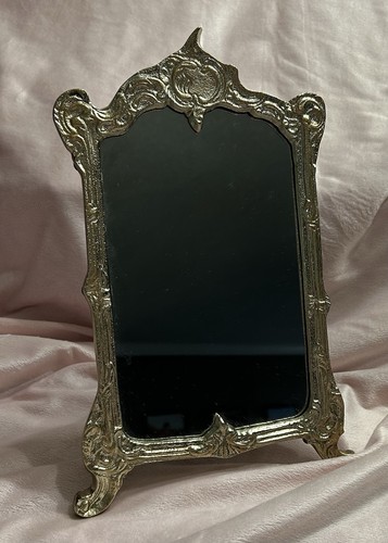 Ornate gold baroque - gold,