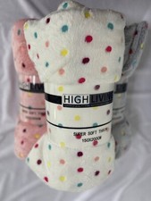 Polka Dot Super Soft Throw