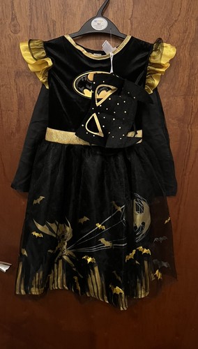 Bnwt official batgirl - bnwt,
