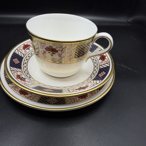 Royal crown derby - crown,