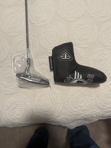 Odyssey toulon garage - garage, putter