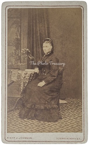 Cdv stowmarket seated - stowmarket, pretty