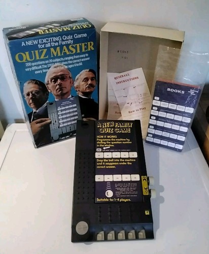 Vintage quiz master - quiz, thomas