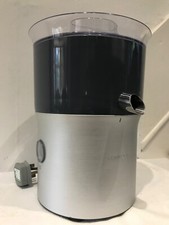 Kenwood JE900 Series Juice Extractor Juicer Working Satin Aluminium