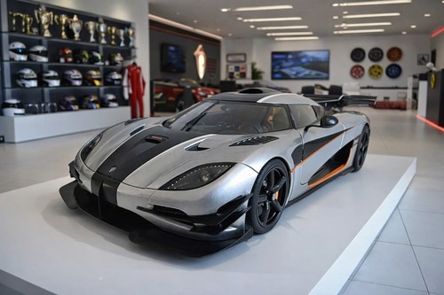 Autoart koenigsegg 1 one - -,
