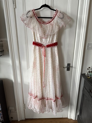 Vintage 1970s floral tulle - floral,