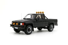 TOYOTA Hi LUX SR5 BLACK PICK