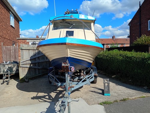 Icelander fishing boat 60hp - 18,