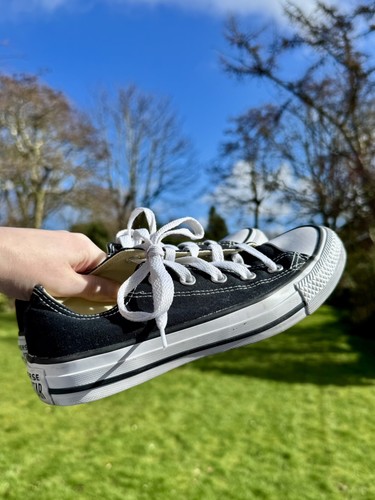 Ladies black low top - black, converse