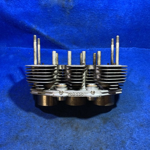 Triumph t150 750 triple - triumph,