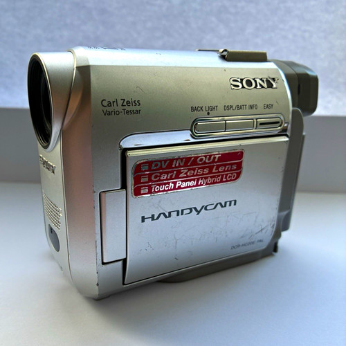 Sony handycam dcr - sony,