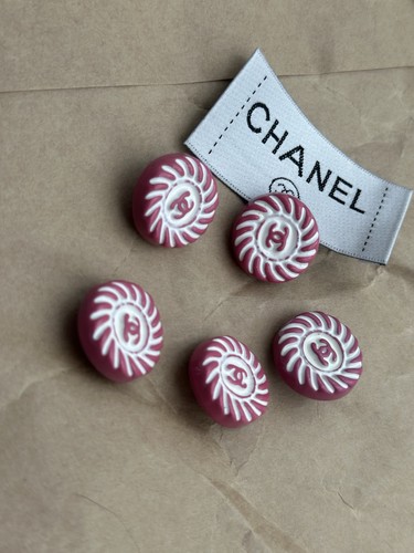 Chanel buttons candy - , buttons-