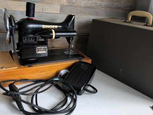 Singer sewing machine with - singer,