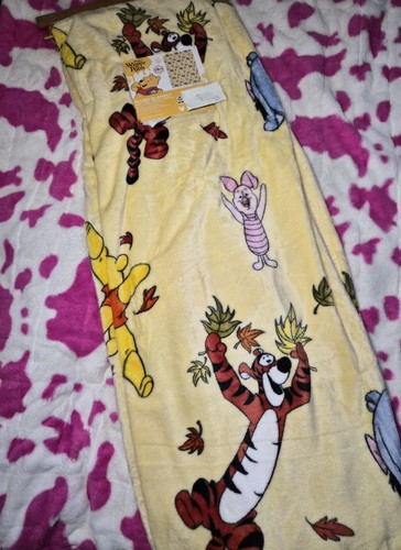 Yellow disney 100 winnie the - yellow,