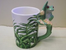 Ornamental frog handled - handled, tea