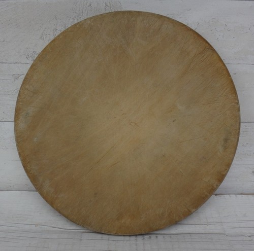 Vintage bread board round - vintage,