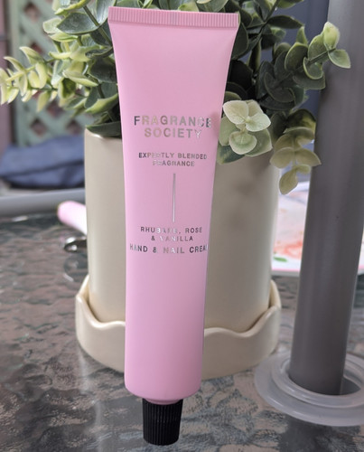 Fragrance society rhubarb - fragrance,