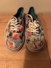 (D10) Vans Shoes Womens 7 Low