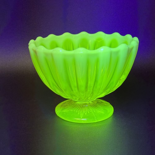 Antique vaseline uranium glass - antique,