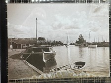 ANTIQUE MAGIC LANTERN SLIDE NORFOLK BROADS HORNING BOATS RIVER SCENE T. BURTON