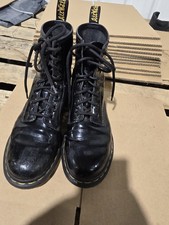 Doctor Martin 8 Hole Size 5