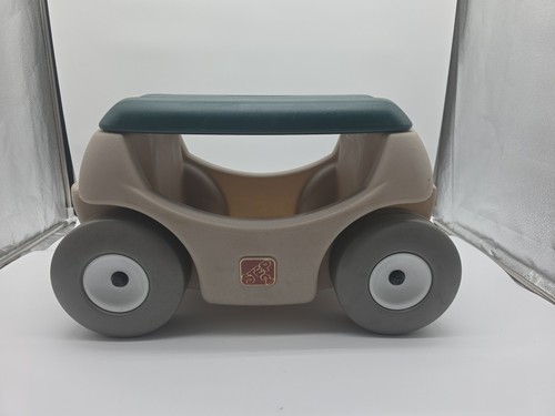 Step rolling garden hopper - step,
