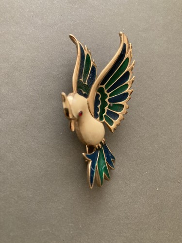 Enamel flying parrot - flying, broach