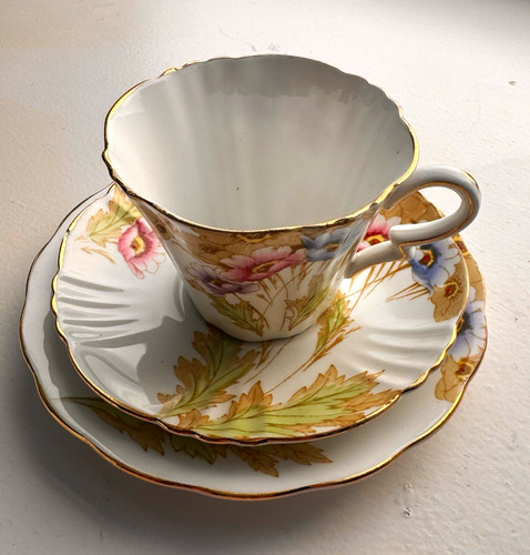 Royal standard bone china - royal,