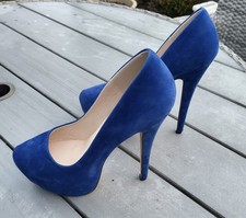Ladies Size 5 Blue Concealed Platform High Heel 2in Platform 7in Heel