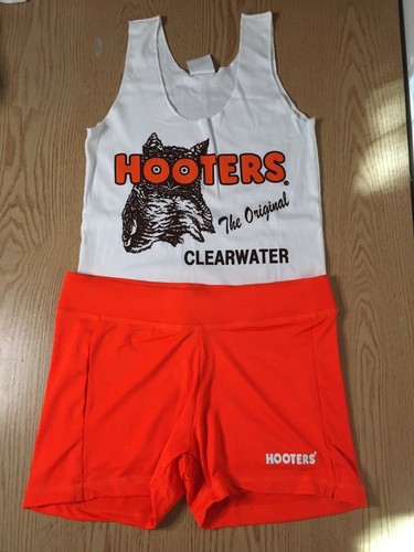 New hooters uniform halloween - hooters,