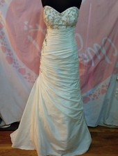 Wedding dress size 12 ivory