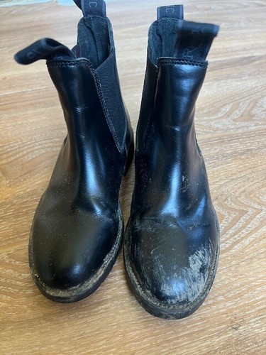 Rhinegold classic black
