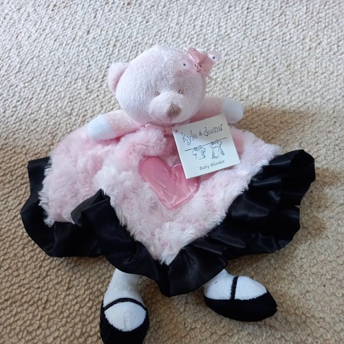 Kyle deena teddy - &, /