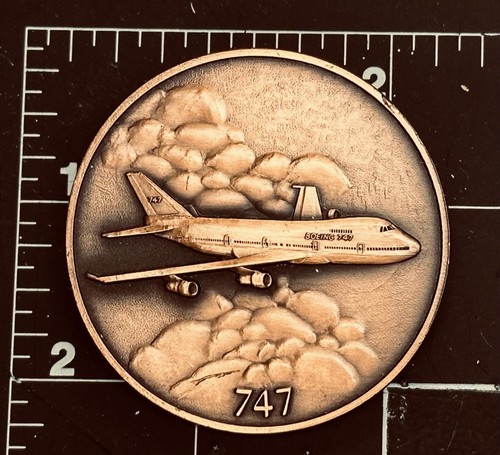 Great boeing 747 medallion - boeing,